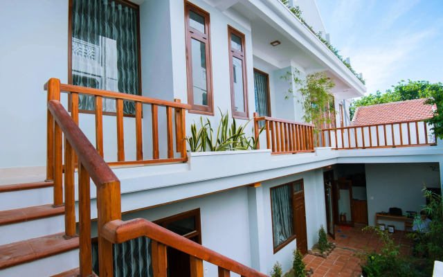 Riverside Plum Garden Homestay