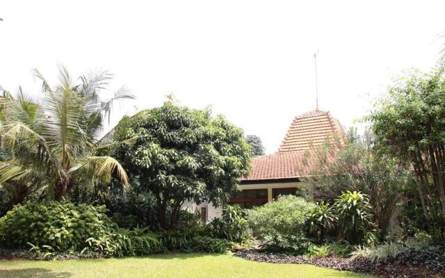 OYO 154 Griya Patria Guest House
