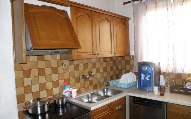 Stelios Melita Apartment in Tris Eklisies