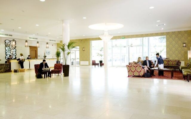 Grand Hotel