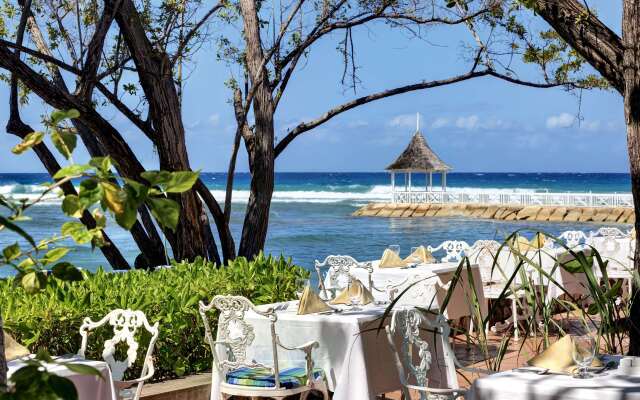 Half Moon Hotel