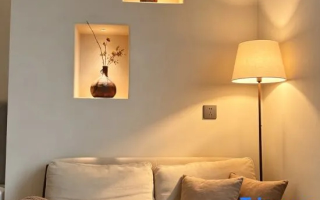 Shiyin | Fanhuaili · SunIN · Skyline Private Residence Scenic Homestay (Huaguoyuan Dolphin Plaza) — 3-star hotel in Guiyang