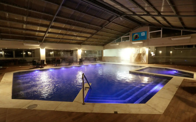 Tri Hotel Canela