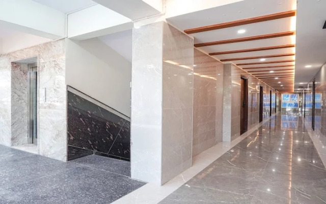 FabHotel Redmoon Suites - Near Brookefield / Marathahalli Bridge