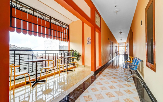 OYO 90768 Endrayanti Inn Syariah