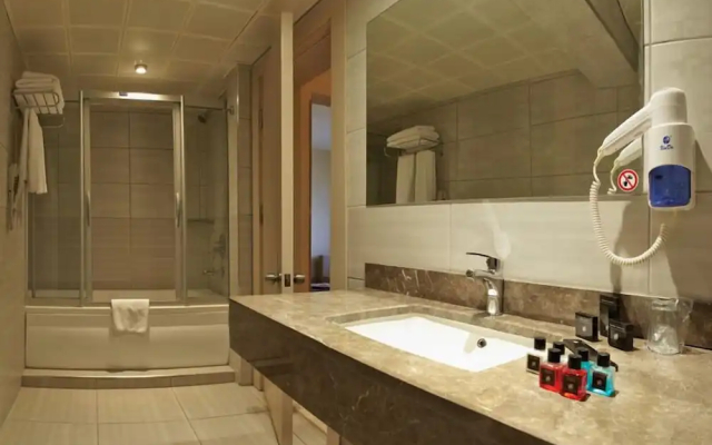 Susuzlu Hotel