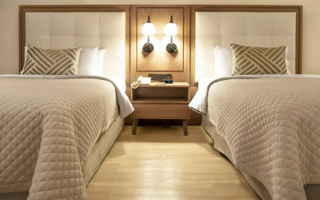 MS Milenium Monterrey, Curio Collection by Hilton