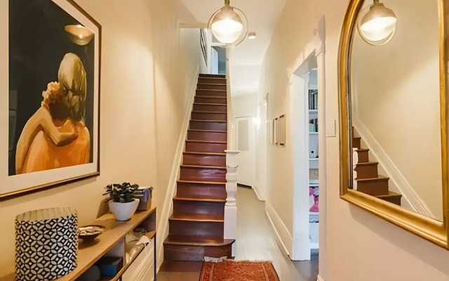 Charming Family House 3 Bdr with Balcony