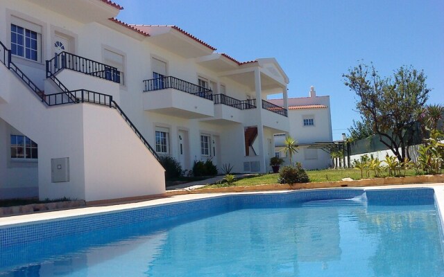 Lovely 1-bedroom Apartment in Olhos de Agua