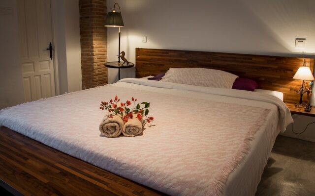 Hotel Rancho Los Lobos