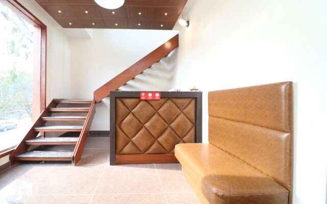 Hotel Gold By OYO Rooms