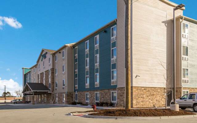 WoodSpring Suites Detroit Madison Heights