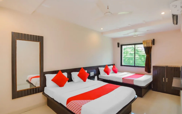 OYO 16458 Vivaant Palace