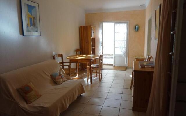 Appartement Hyères, 2 pièces, 4 personnes - FR-1-335-55