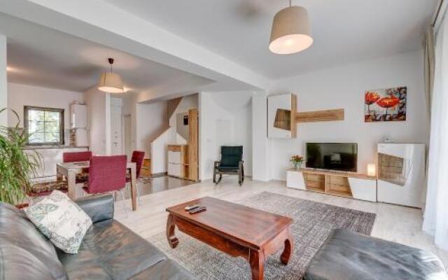 Bucharest Airport Suites & Villas