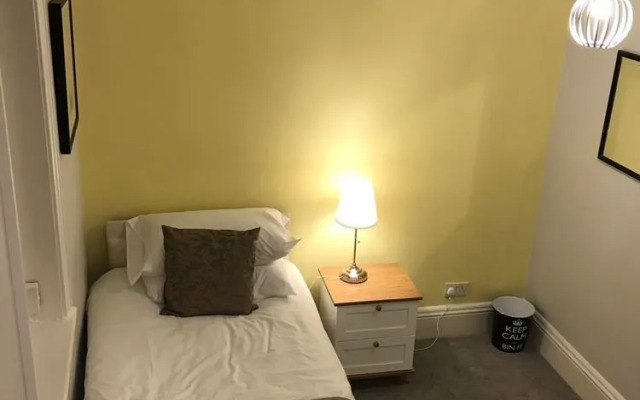 Woodstock Road Apartments (Peymans)