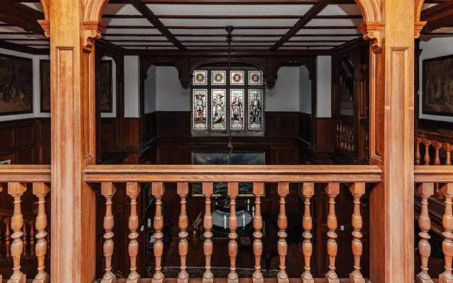 Waterfront Retreat in Hambleden