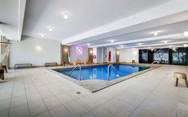 Elegant Studios and Apartments Montreal
