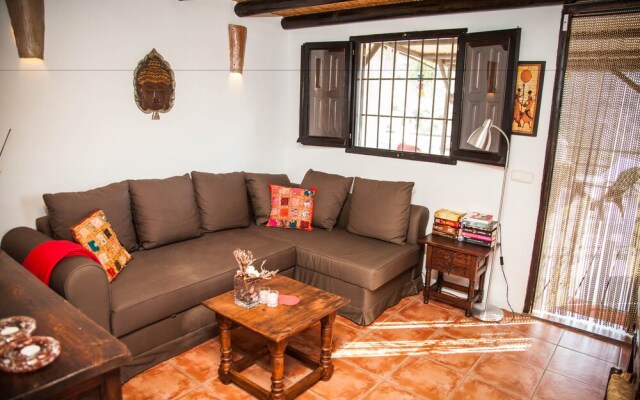Casa Alora