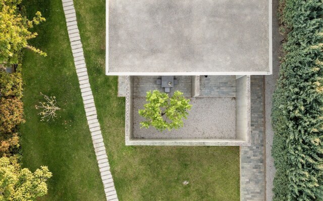 Villa 7 Masterwork Contemporary