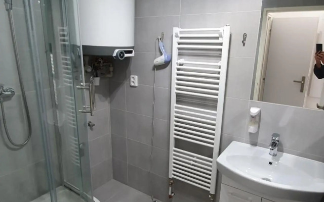 Small Apartments Denisa Business