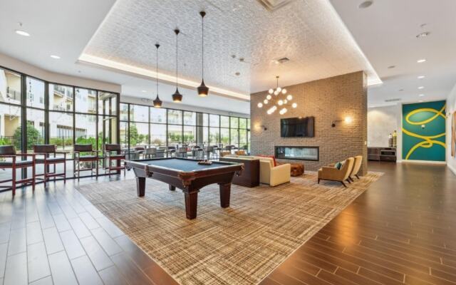 Stylish 1 BR Apartment w Movie Theater