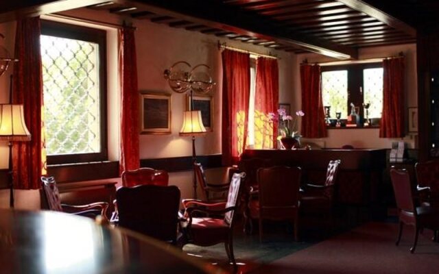 Kings Klub House