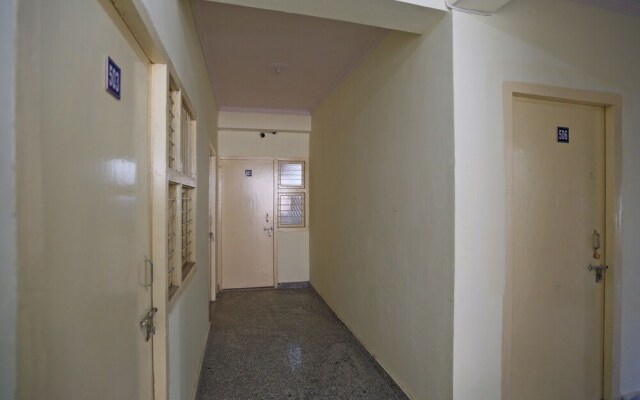 SPOT ON 48911 Sukhrali Residency