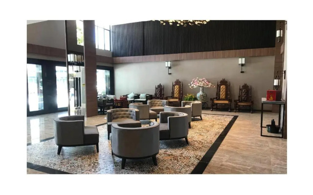 Christee Suites Hotel