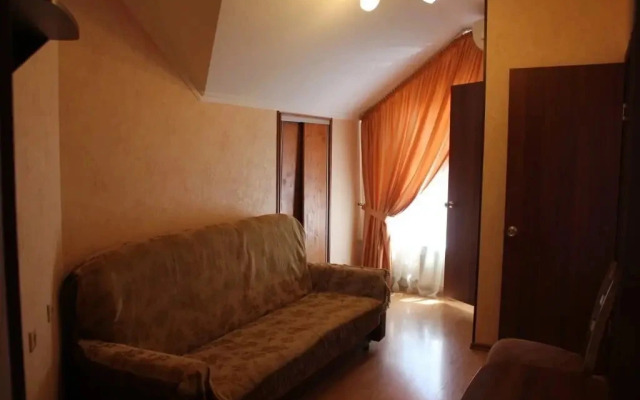 Lora Guest House