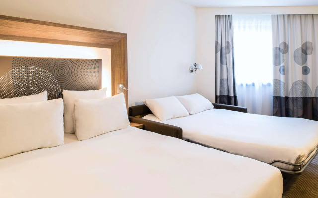 Отель Novotel Paris Les Halles