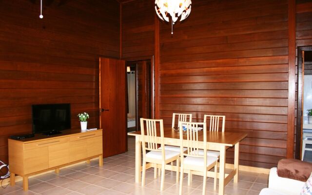 Fuerte Holiday Wooden Chalet Dreams