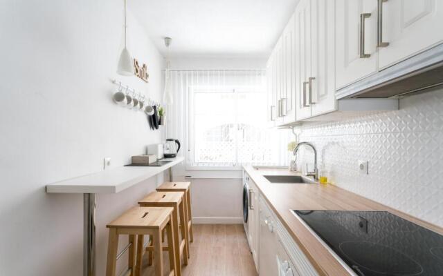 TRIANA 3 Bedrooms & 2 bath Parking Included