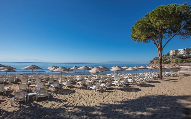 Aria Claros Beach & Spa Resort – All Inclusive