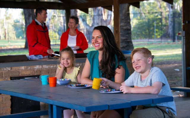 Ball Park Caravan Park