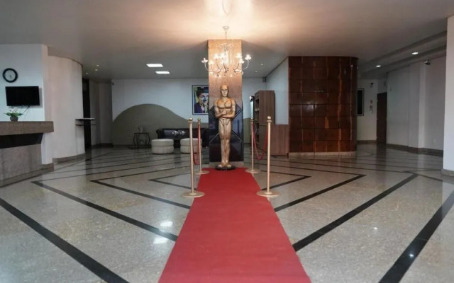 Hotel Oscar Gold