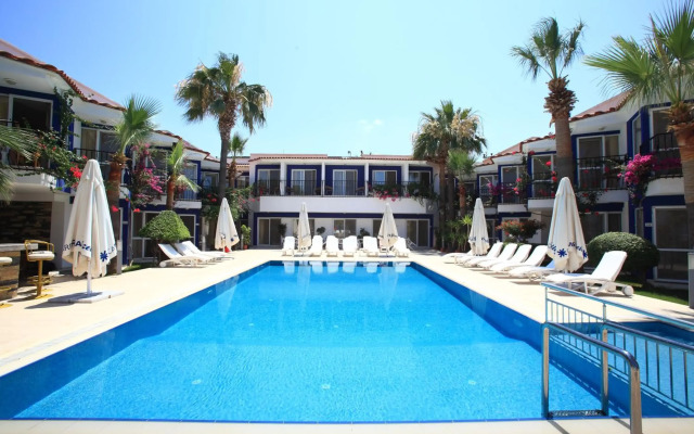 Catamaran Hotel