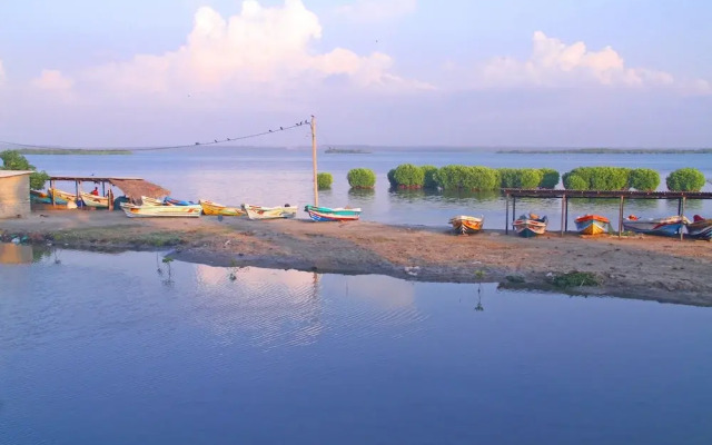 OYO 255 Atara Lagoon