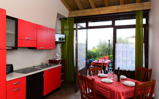 La Grolla Apartments