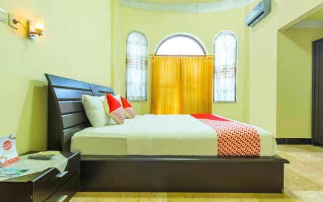 OYO 2848 Senaz Guesthouse