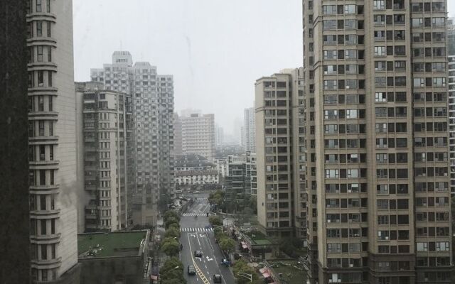 Shanghai Summer International Youth Hostel