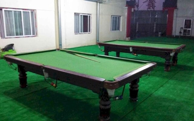 Xinyuan Business Hotel
