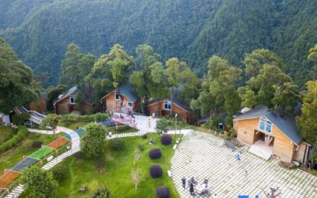 Yinxin'gu Treehouse Hotel