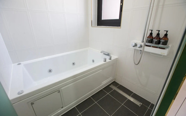 Hotel RAUM