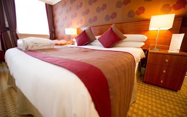 Crown and Mitre Hotel