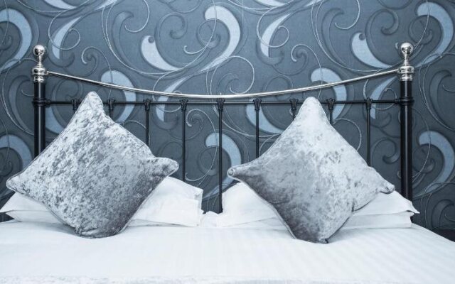 26 The Crescent - Guest House