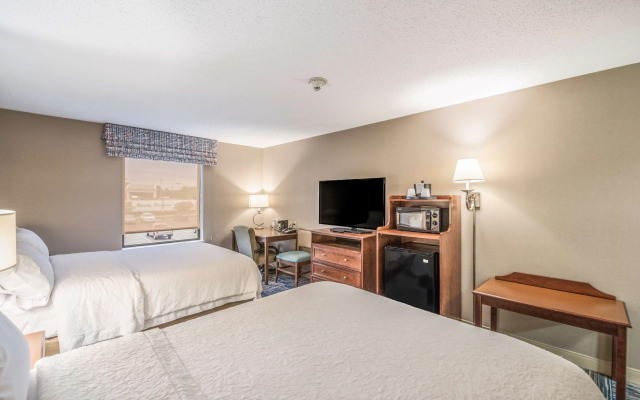 Hampton Inn Greenfield
