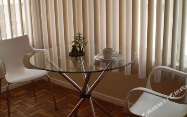 Bolivian Rooms & Suites (Zona Sur)