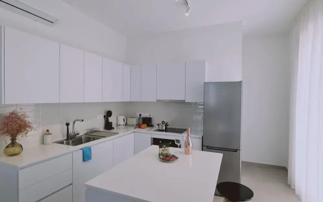 Stay Sunshine Aura in Protaras