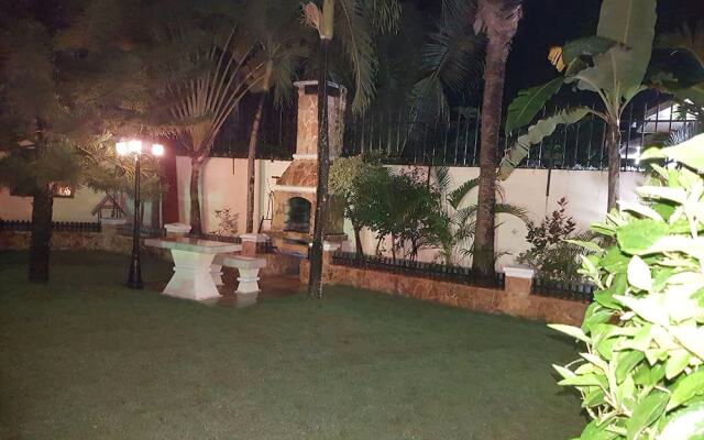 Kim Beatriz Compound
